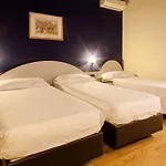 Touring Hotel