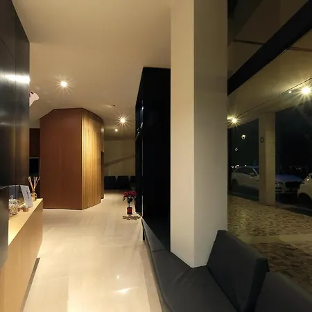 Touring Hotel