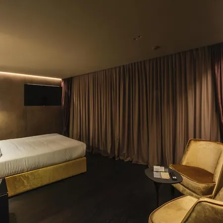 Touring فيرّارا