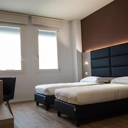 Szálloda Touring 3*