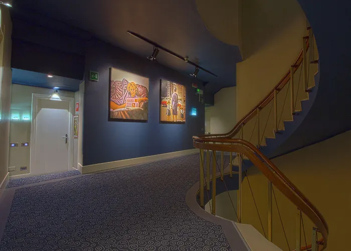 Touring Szálloda Ferrara